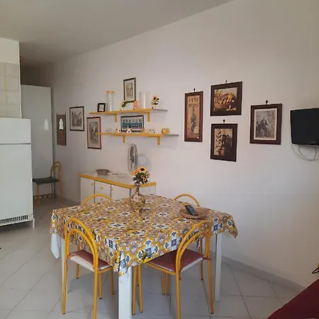 Ventura House Grazioso Bivani A Pochi Passi Dal Mare Tp *